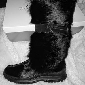 Nancy Li "Nora" style black fur boots